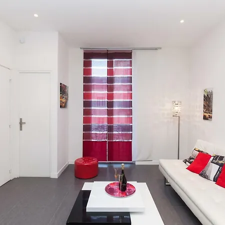 Manhattan 2 Pieces 3 Etoiles Lumineux Plein Centre A 5mn Des Plages Et Palais