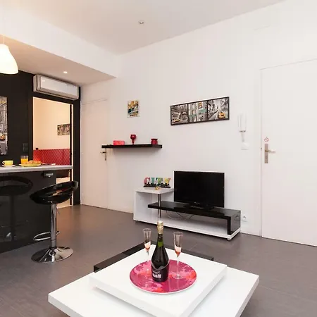 Apartment Manhattan 2 Pieces 3 Etoiles Lumineux Plein Centre A 5mn Des Plages Et Palais Cannes