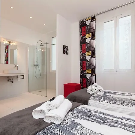 Manhattan 2 Pieces 3 Etoiles Lumineux Plein Centre A 5mn Des Plages Et Palais *