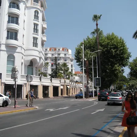 Manhattan 2 Pieces 3 Etoiles Lumineux Plein Centre A 5mn Des Plages Et Palais