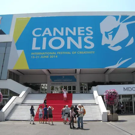 Manhattan 2 Pieces 3 Etoiles Lumineux Plein Centre A 5mn Des Plages Et Palais Cannes