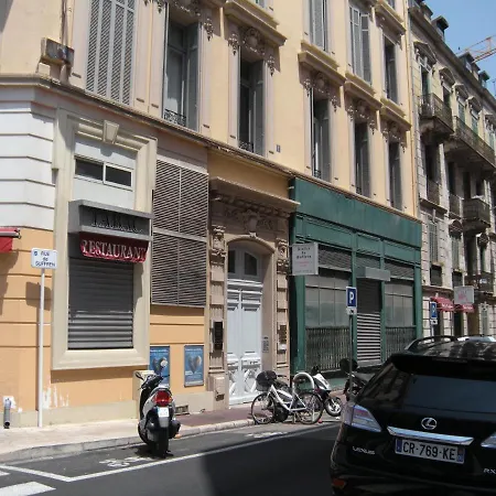 شقة Manhattan 2 Pieces 3 Etoiles Lumineux Plein Centre A 5mn Des Plages Et Palais كان