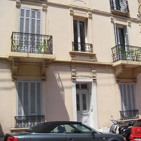 Manhattan 2 Pieces 3 Etoiles Lumineux Plein Centre A 5mn Des Plages Et Palais *