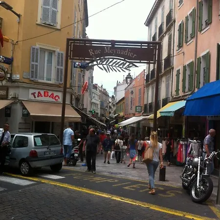 Manhattan 2 Pieces 3 Etoiles Lumineux Plein Centre A 5mn Des Plages Et Palais *